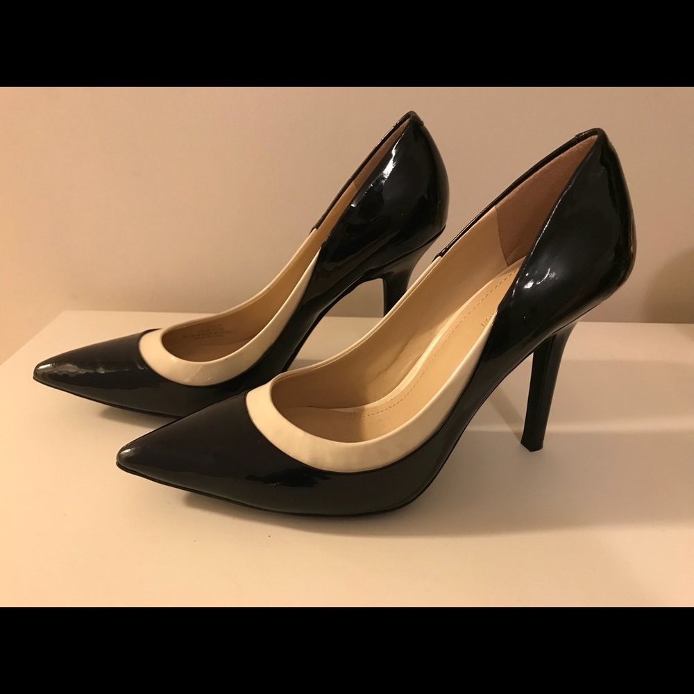 BCBG heels size 7.5